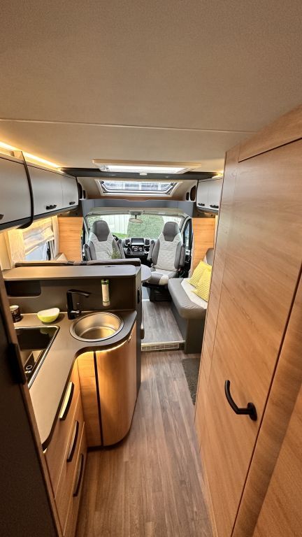 KNAUS 700 MEG Platinum Selection Live Ti ; sofort VERFÜGBAR Ansicht 8 für Fahrzeugdetailseite