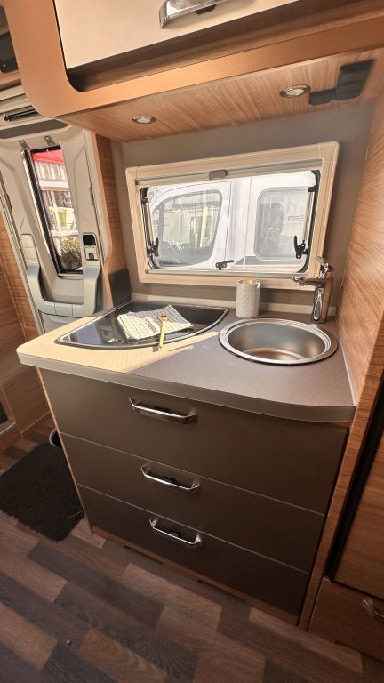 WEINSBERG 600 MF EDITION [PEPPER] Automatikgetriebe Ansicht 13 für Fahrzeugdetailseite