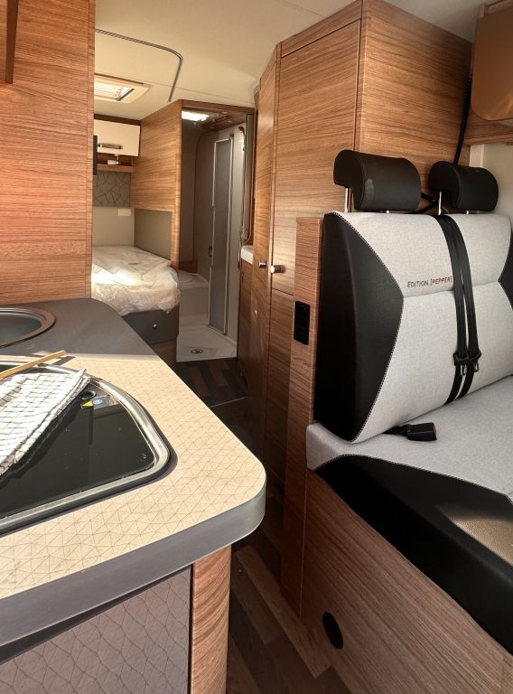 WEINSBERG 600 MF EDITION [PEPPER] Automatikgetriebe Ansicht 7 für Fahrzeugdetailseite