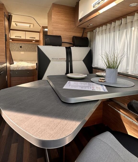 WEINSBERG 600 MF EDITION [PEPPER] Automatikgetriebe Ansicht 9 für Fahrzeugdetailseite