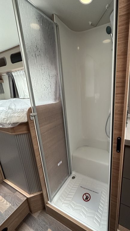 WEINSBERG 700 MEG Automatik, 4,4 t, UVP 114.702? Ansicht 22 für Fahrzeugdetailseite