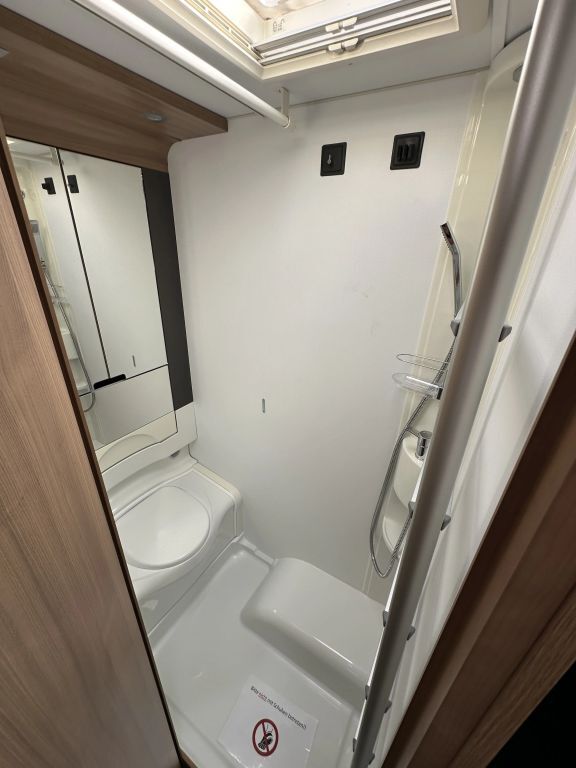 ADRIA Axess 590 ST TV -Paket Ansicht 28 für Fahrzeugdetailseite