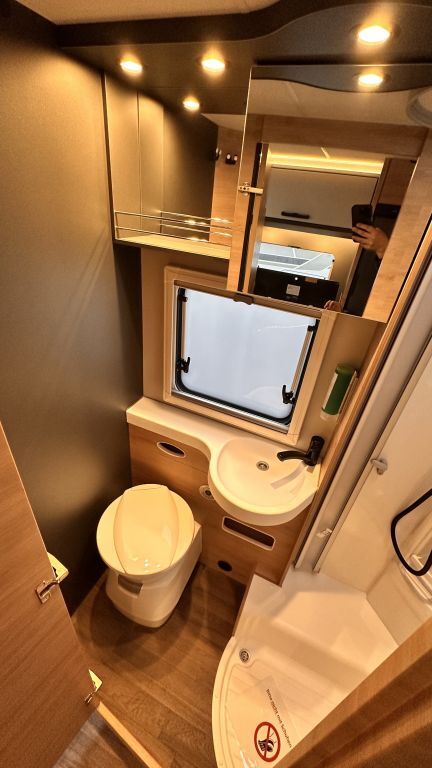 KNAUS 700 MEG Platinum Selection Live Ti ; 25 Years Selection Ansicht 26 für Fahrzeugdetailseite