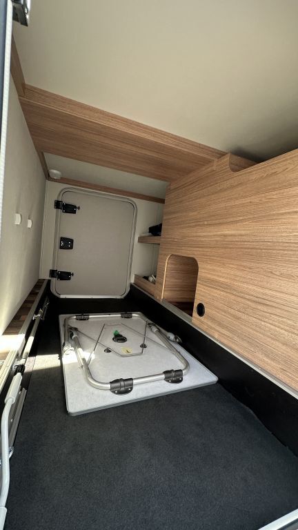 WEINSBERG 600 MEG EDITION [PEPPER] Mietfahrzeug Verfügbar 11.2026 Ansicht 23 für Fahrzeugdetailseite