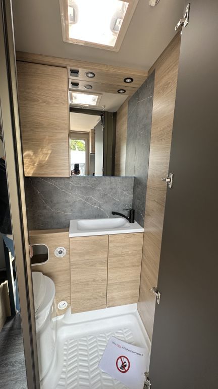 WEINSBERG 480 QDK Edition [HOT] IC -Sondermodell Ansicht 17 für Fahrzeugdetailseite
