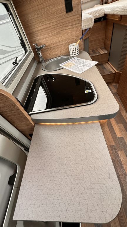 WEINSBERG 640 MEG EDITION [PEPPER] Licht & Sicht-Paket ,Automatik Ansicht 12 für Fahrzeugdetailseite
