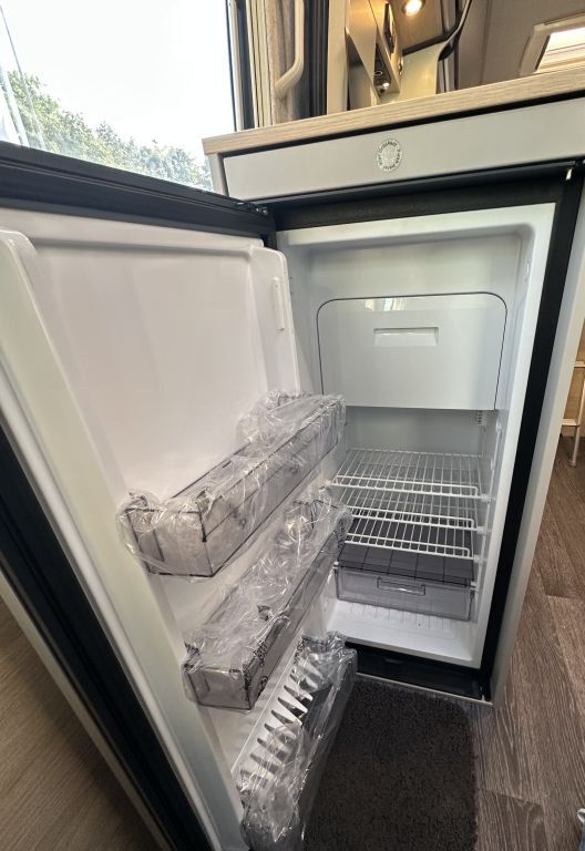 KNAUS 630 MX Automatik , 180 PS Ansicht 24 für Fahrzeugdetailseite