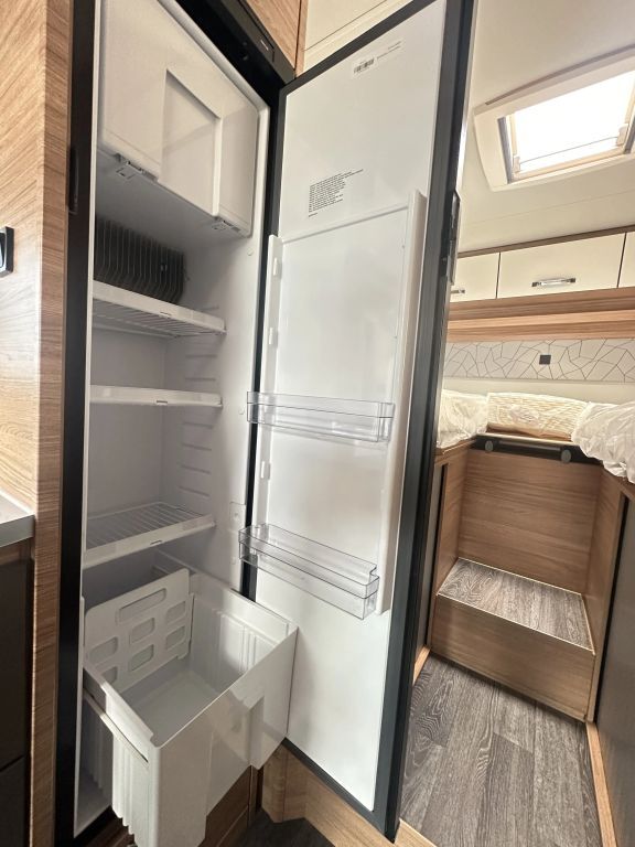 WEINSBERG 650 MEG EDITION [SPICY] Automatikgetriebe Ansicht 23 für Fahrzeugdetailseite