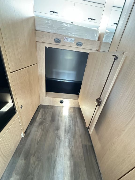 SUNLIGHT 70 Automatikgetriebe Ansicht 24 für Fahrzeugdetailseite