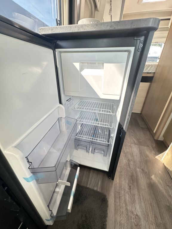 SUNLIGHT Cliff 600 IC-Line AKTION ; IC -Sondermodell Ansicht 18 für Fahrzeugdetailseite