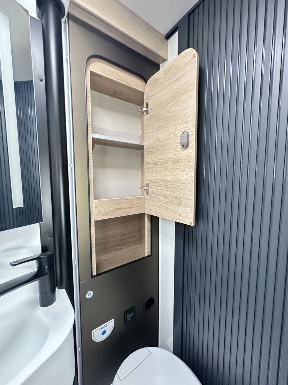 WEINSBERG 600 MEG Automatik,  180 PS Ansicht 28 für Fahrzeugdetailseite