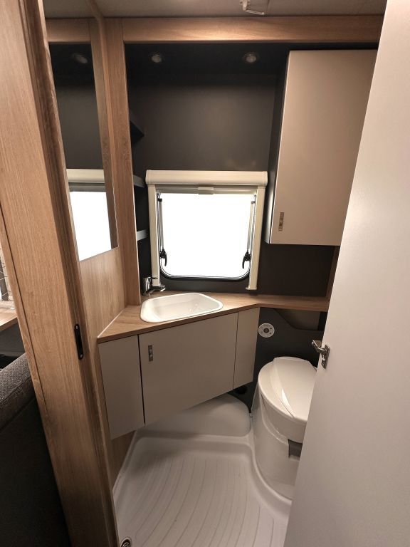 KNAUS 420 QD Platinium Paket Ansicht 17 für Fahrzeugdetailseite