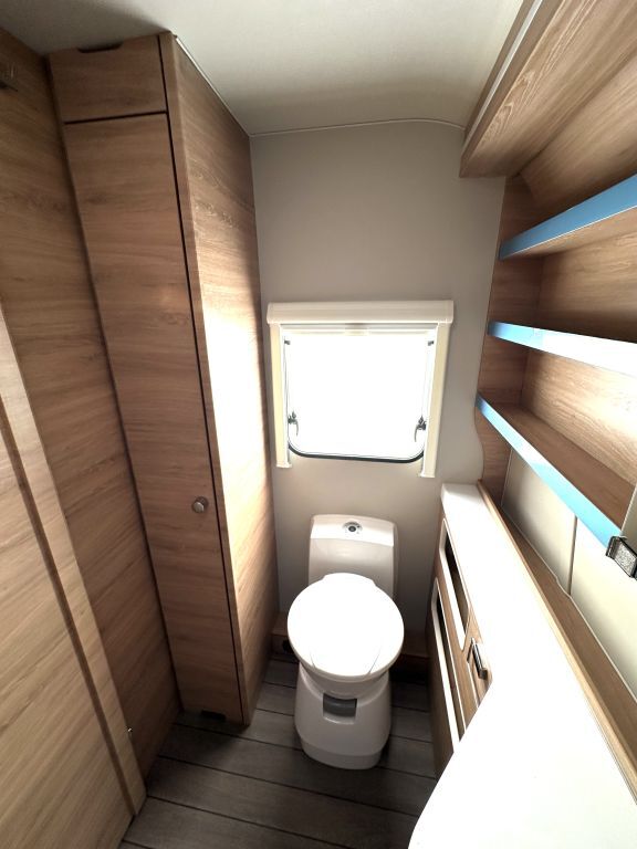 KNAUS 650 PXB Black Selection Klimaanlage Dach Ansicht 21 für Fahrzeugdetailseite