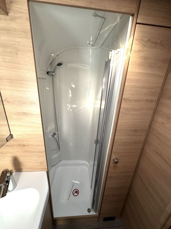 KNAUS 650 PXB Black Selection Klimaanlage Dach Ansicht 23 für Fahrzeugdetailseite