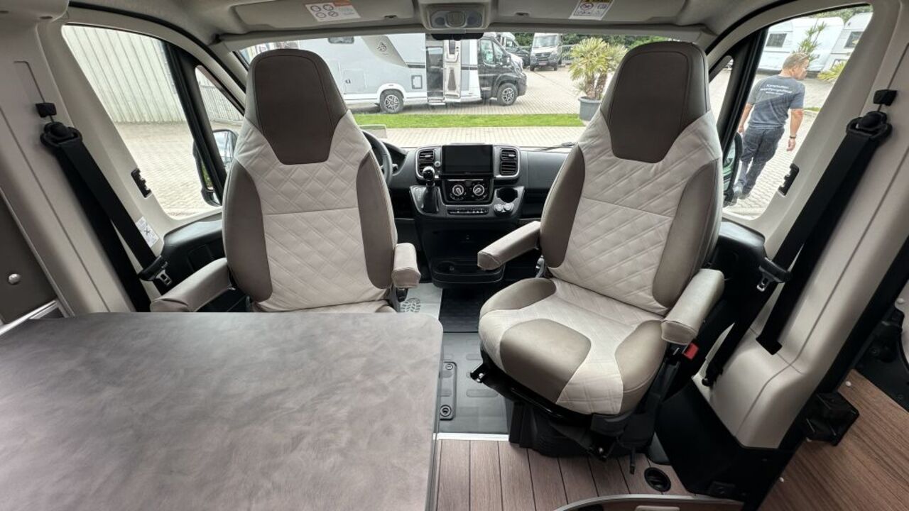 KNAUS 600 MQ Platinum Selection Mietfahrzeug Verfügbar 11 2026 Ansicht 14 für Fahrzeugdetailseite