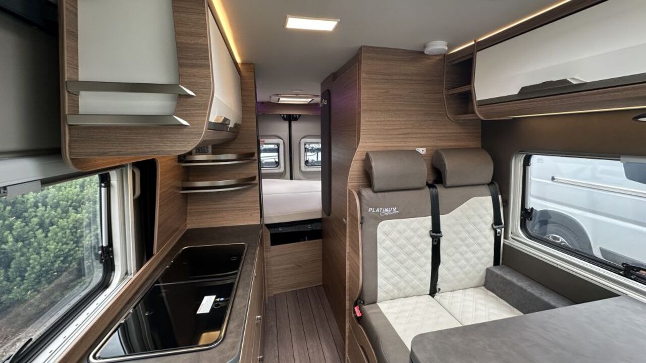KNAUS 600 MQ Platinum Selection Mietfahrzeug Verfügbar 11 2026 Ansicht 6 für Fahrzeugdetailseite