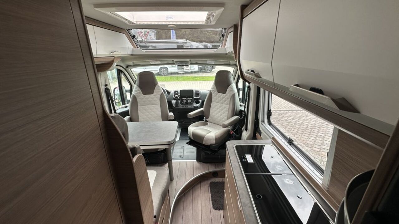 KNAUS 600 MQ Platinum Selection Mietfahrzeug Verfügbar 11 2026 Ansicht 8 für Fahrzeugdetailseite