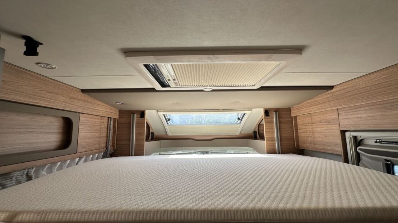WEINSBERG 700 ME Mietfahrzeug Verfügbar 11.2025 Ansicht 19 für Fahrzeugdetailseite