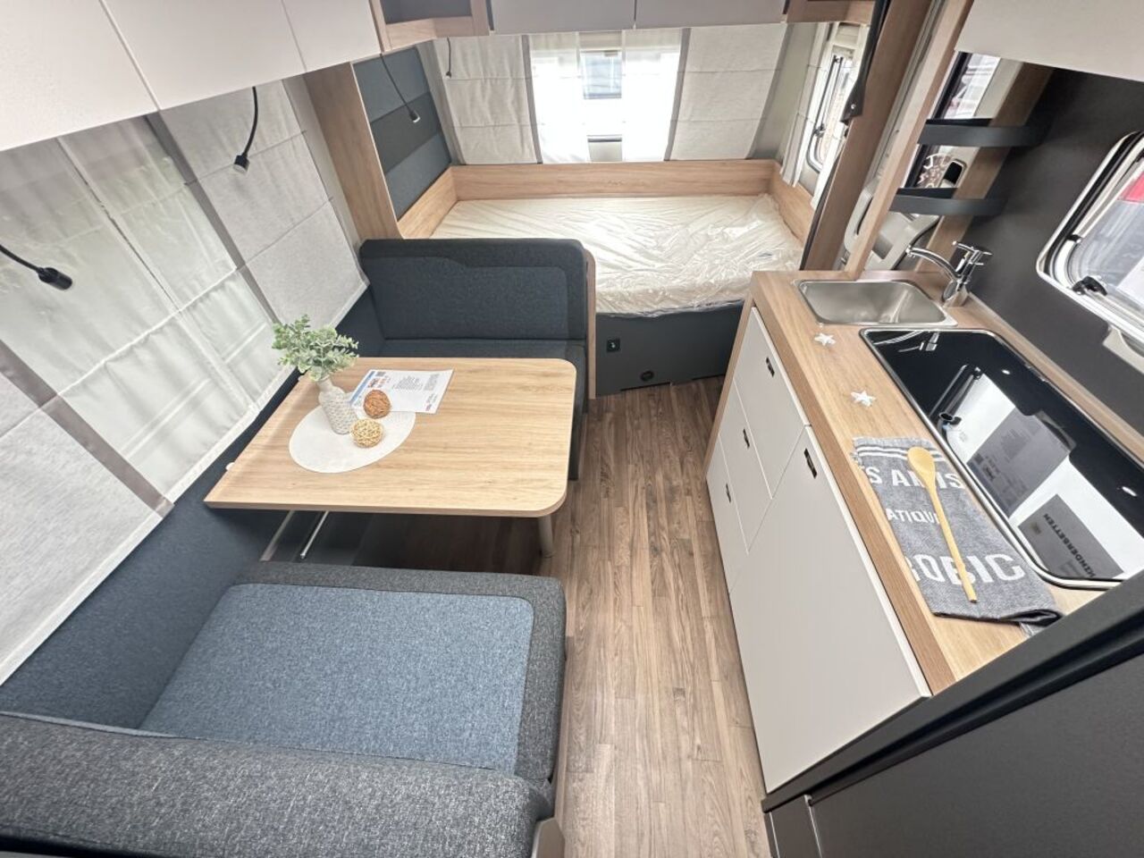 KNAUS 500 KD Dusche separat Ansicht 8 für Fahrzeugdetailseite