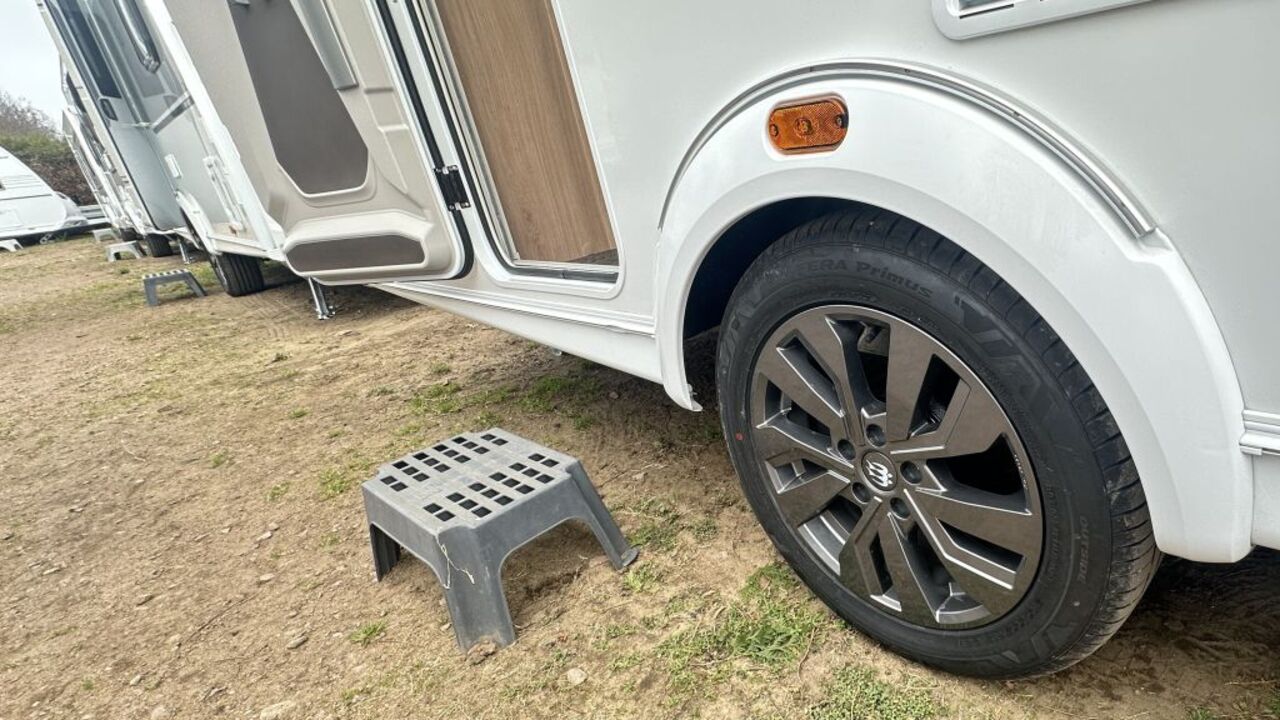 KNAUS 400 QD AKTIONSPREIS Ansicht 17 für Fahrzeugdetailseite