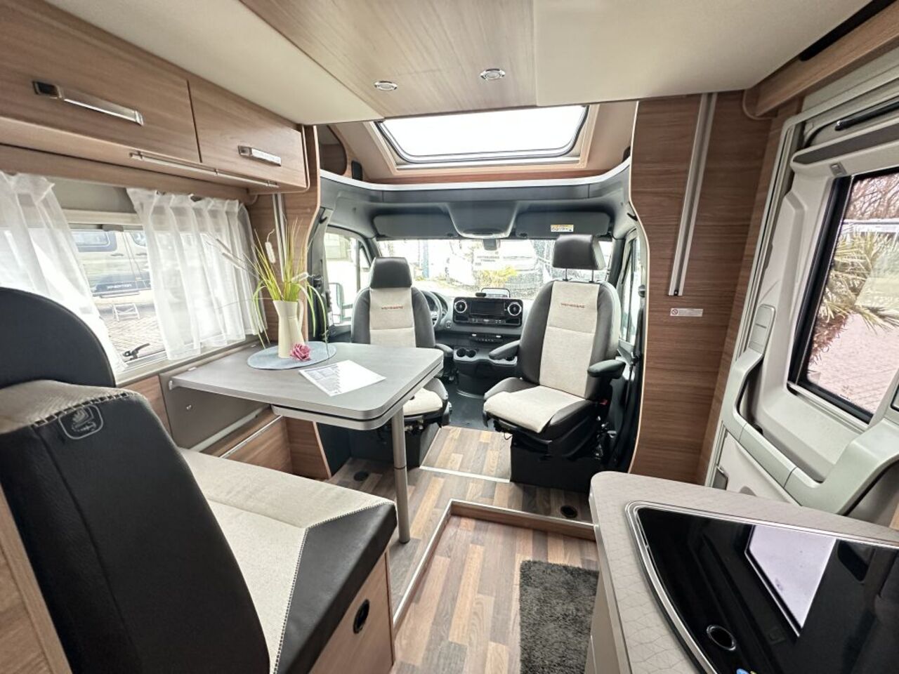 WEINSBERG 640 MEG Suite EDITION [PEPPER] TOP PREIS, Licht & Sicht-Paket Ansicht 12 für Fahrzeugdetailseite