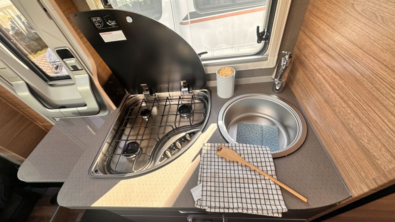 WEINSBERG 600 MF EDITION [PEPPER] Automatikgetriebe Ansicht 15 für Fahrzeugdetailseite