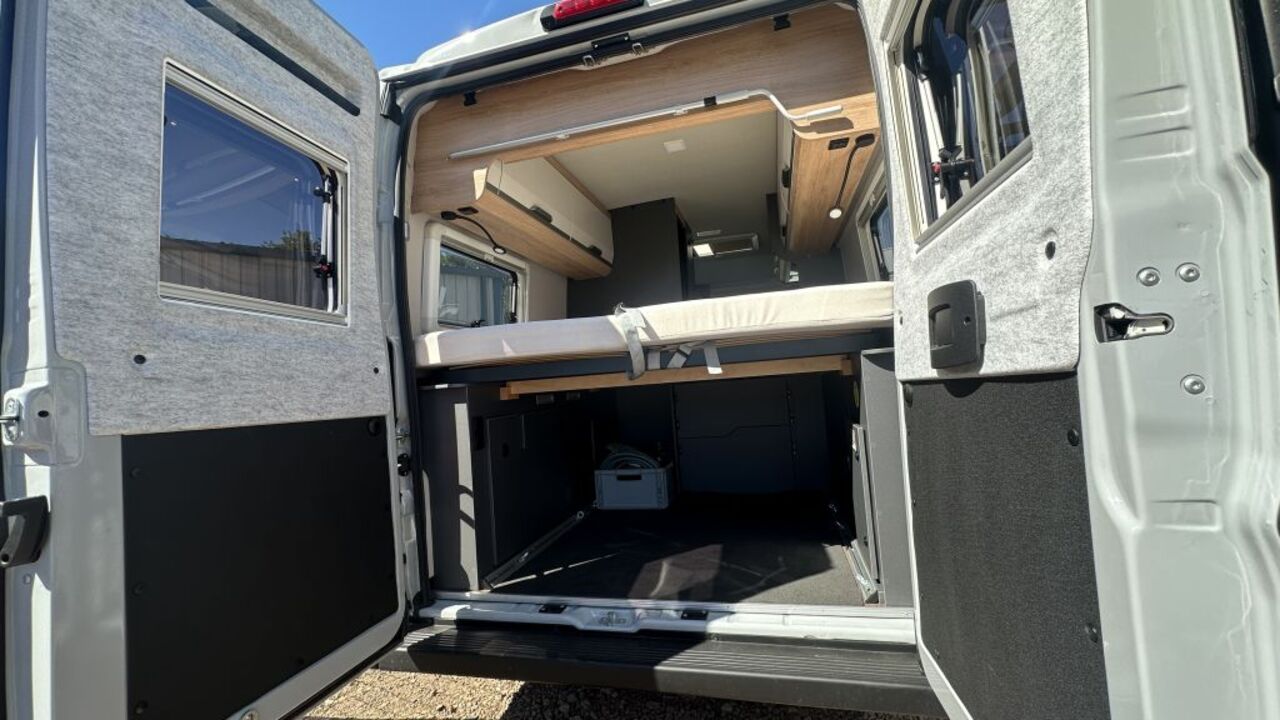 KNAUS 600 ME Platinum Selection Mietfahrzeug Verfügbar 11.2026 Ansicht 21 für Fahrzeugdetailseite