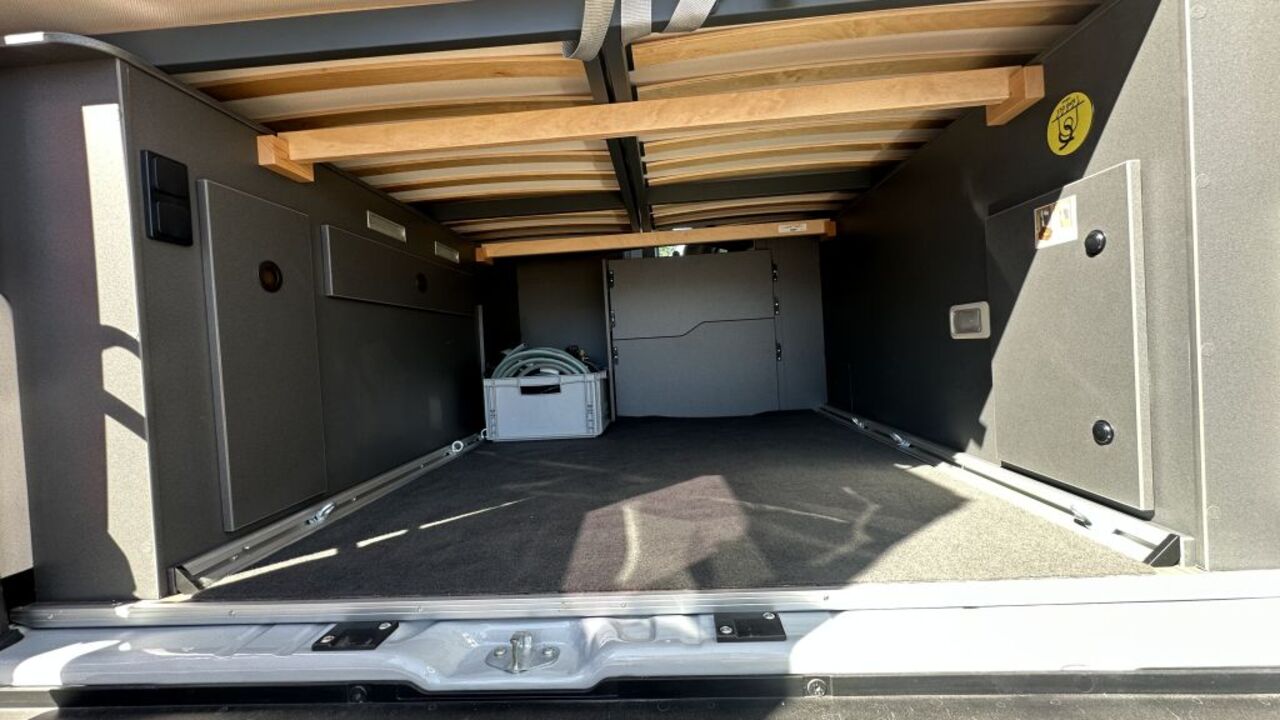 KNAUS 600 ME Platinum Selection Mietfahrzeug Verfügbar 11.2026 Ansicht 22 für Fahrzeugdetailseite