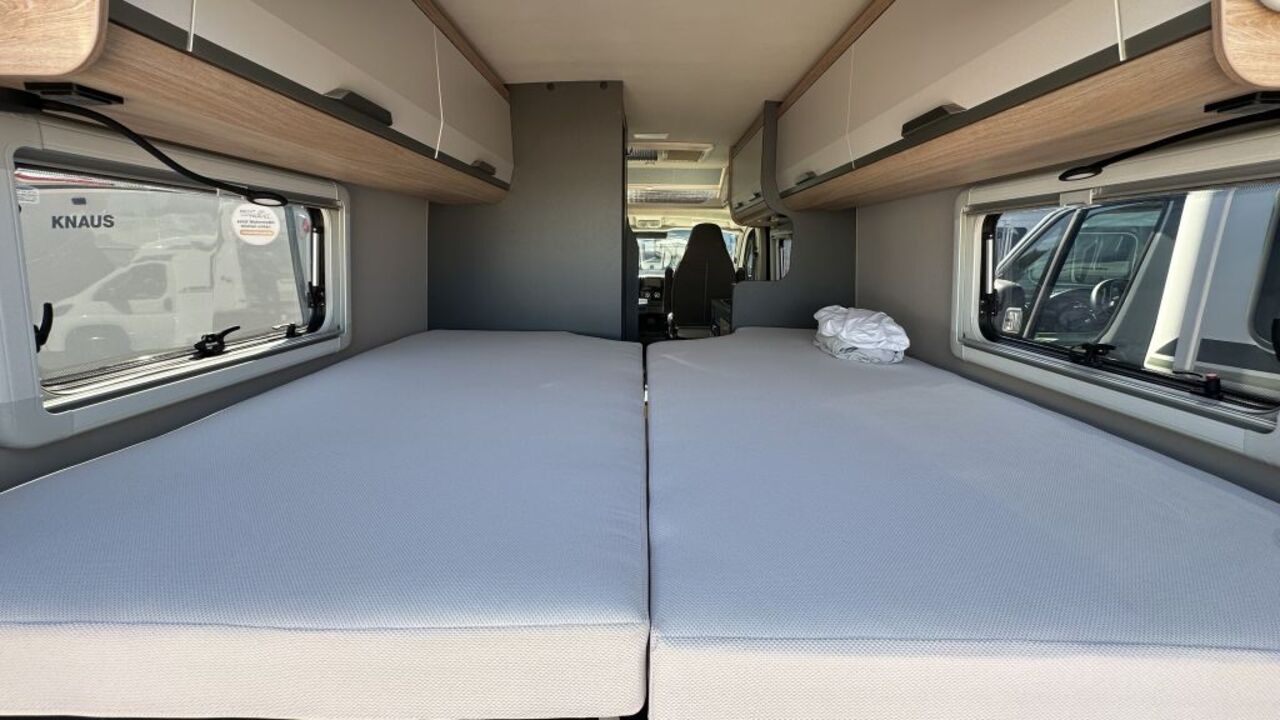 KNAUS 600 ME Platinum Selection Mietfahrzeug Verfügbar 11.2026 Ansicht 16 für Fahrzeugdetailseite