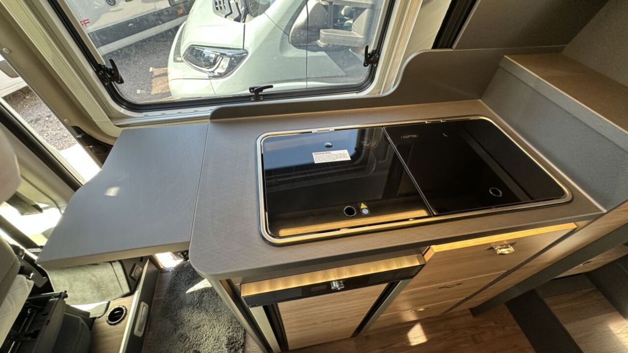 KNAUS 600 ME Platinum Selection Mietfahrzeug Verfügbar 11.2026 Ansicht 18 für Fahrzeugdetailseite