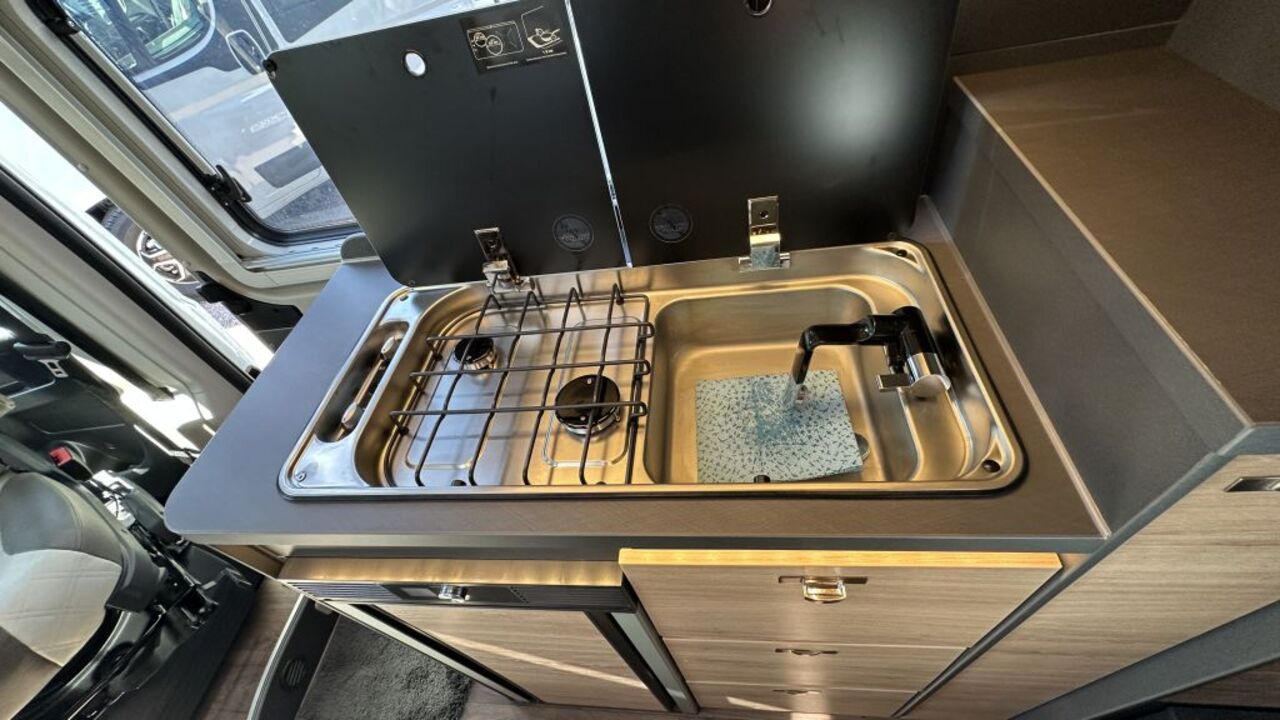 KNAUS 600 ME Platinum Selection Mietfahrzeug Verfügbar 11.2026 Ansicht 19 für Fahrzeugdetailseite
