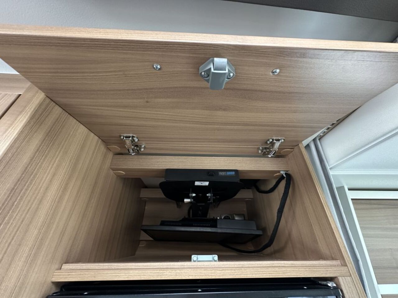 ADRIA Axess 590 ST TV -Paket Ansicht 16 für Fahrzeugdetailseite