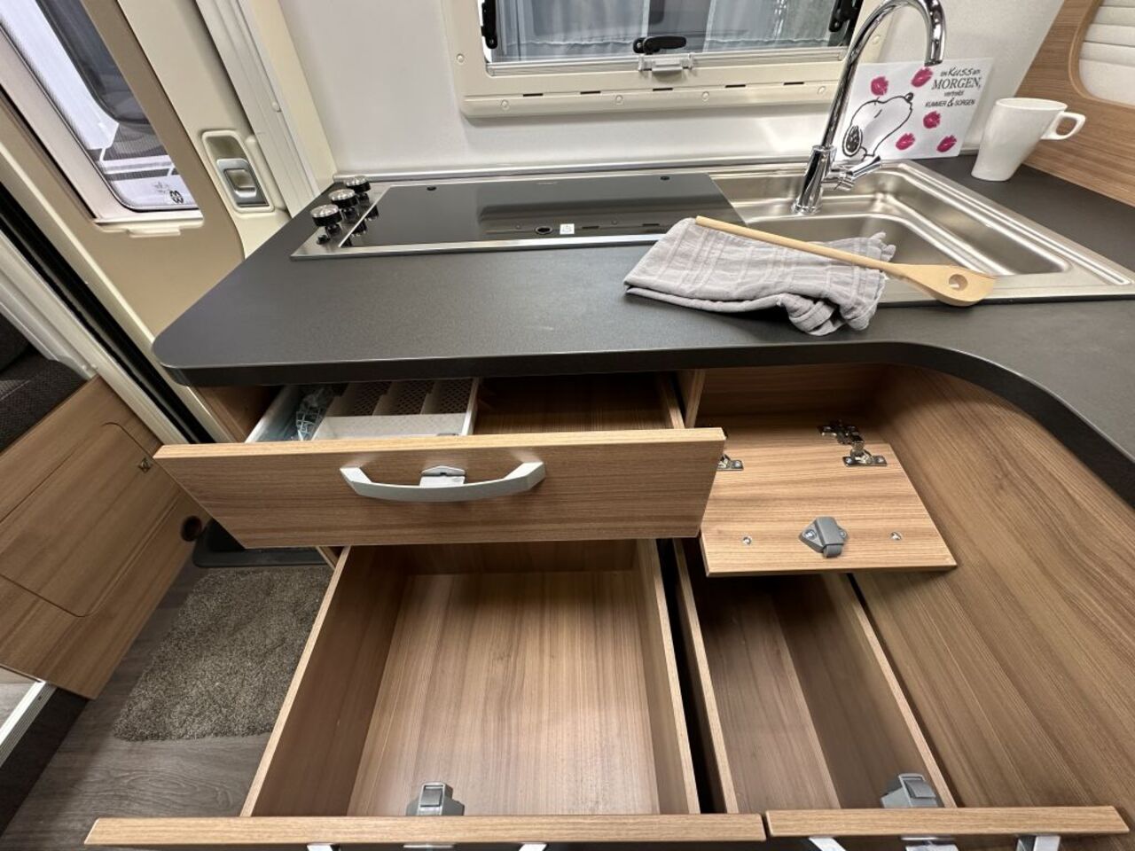 ADRIA Axess 590 ST TV -Paket Ansicht 20 für Fahrzeugdetailseite