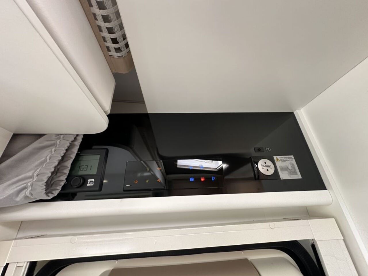 ADRIA Axess 590 ST TV -Paket Ansicht 30 für Fahrzeugdetailseite
