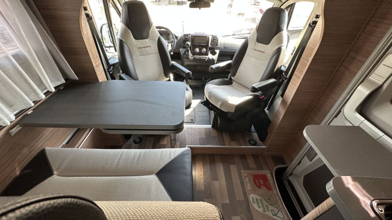 WEINSBERG 600 MEG EDITION [PEPPER] Mietfahrzeug Verfügbar 11.2026 Ansicht 9 für Fahrzeugdetailseite