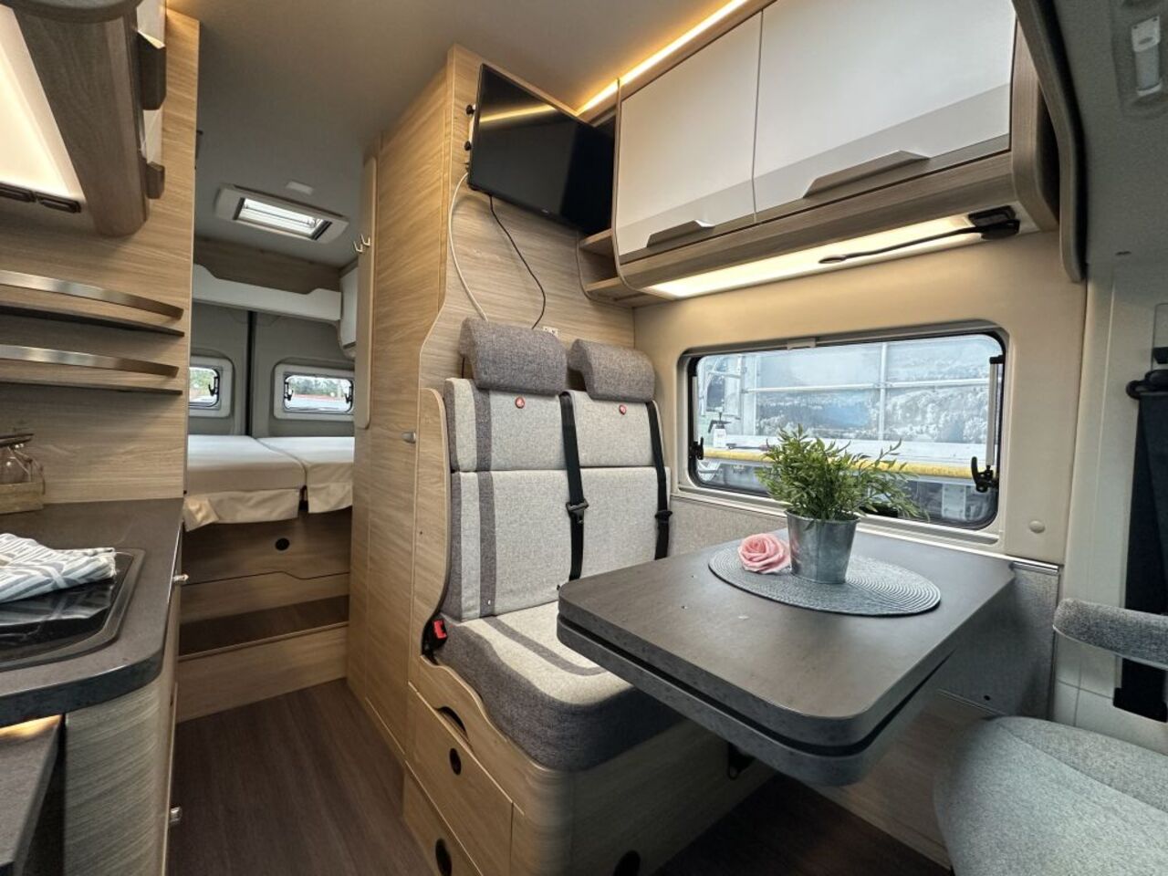 KNAUS 630 FREEWAY Automatikgetriebe Ansicht 10 für Fahrzeugdetailseite