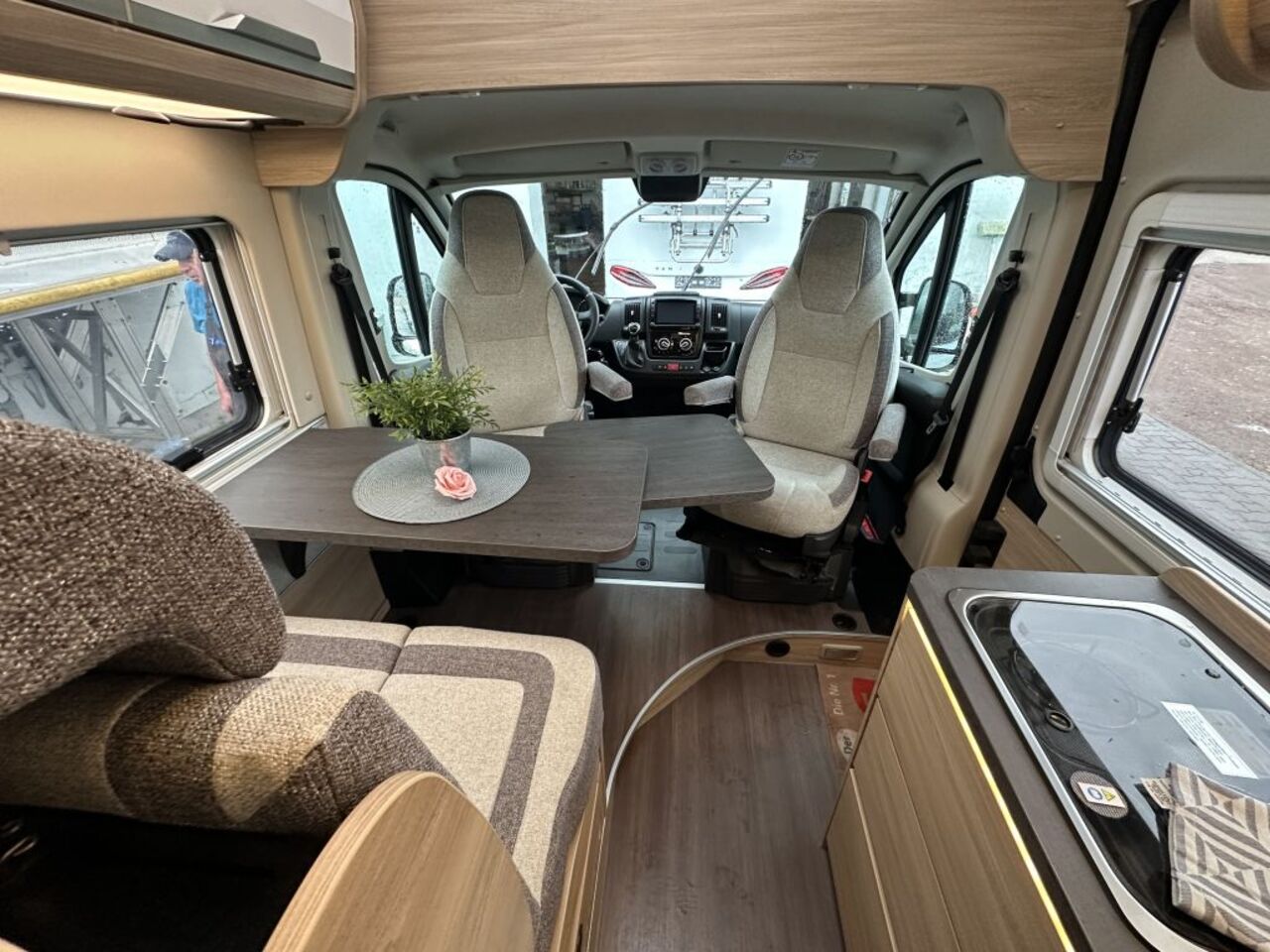 KNAUS 630 FREEWAY Automatikgetriebe Ansicht 12 für Fahrzeugdetailseite