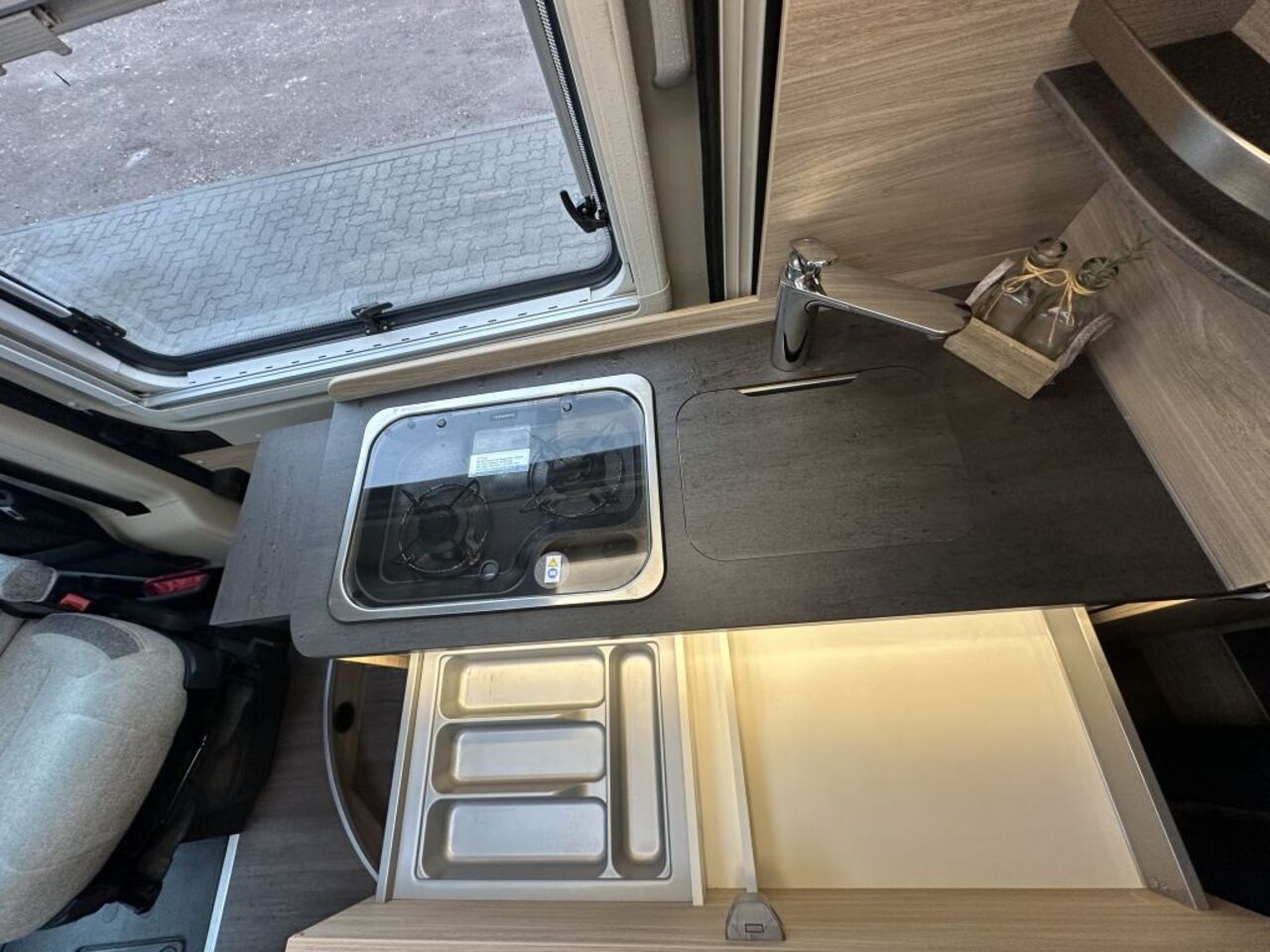 KNAUS 630 FREEWAY Automatikgetriebe Ansicht 17 für Fahrzeugdetailseite