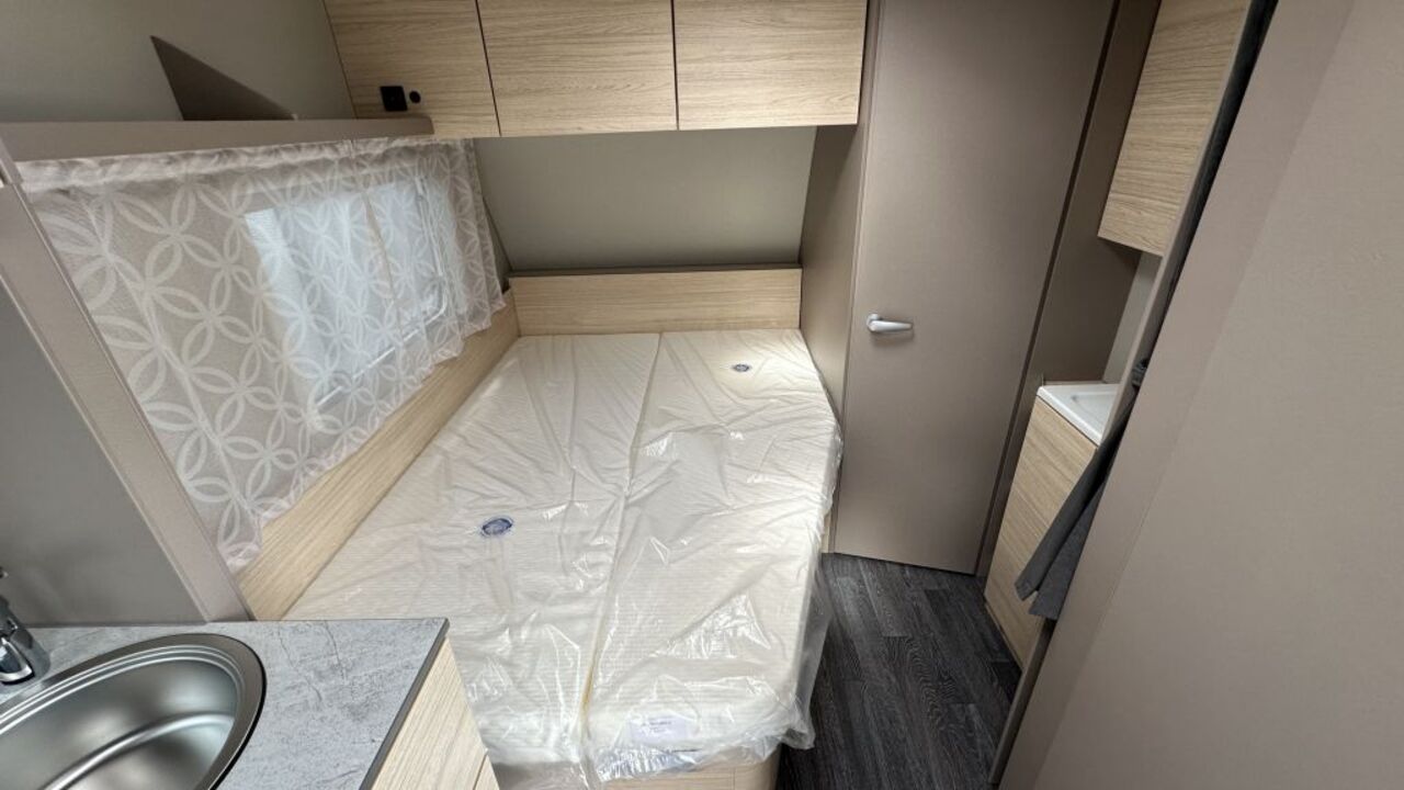 WEINSBERG 450 FU Duschausbau-Paket Ansicht 8 für Fahrzeugdetailseite