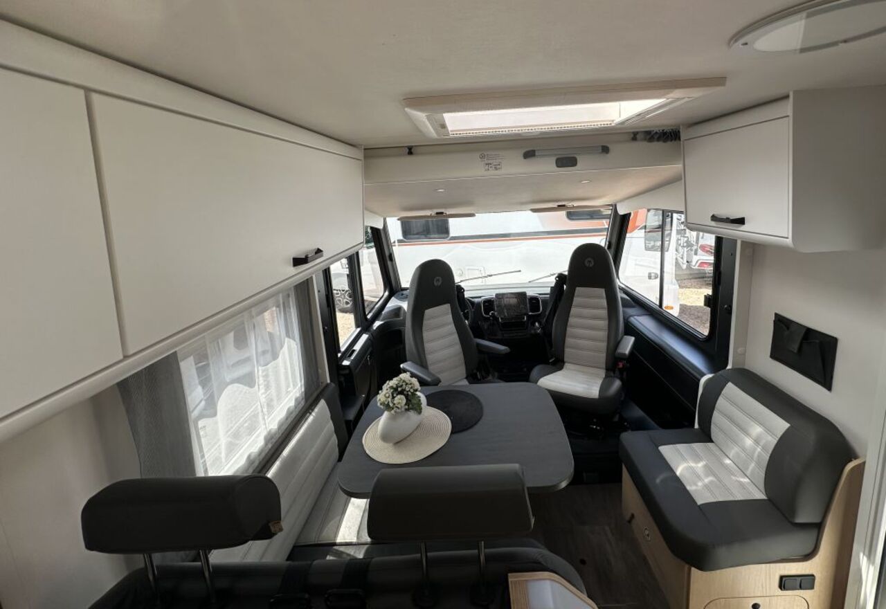 SUNLIGHT 69L Adventure Edition Automatikgetriebe Ansicht 11 für Fahrzeugdetailseite