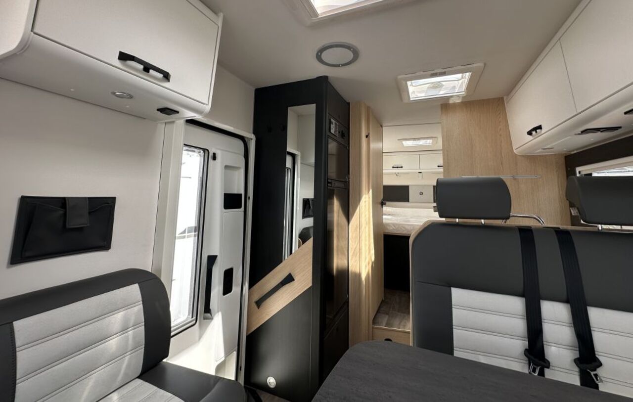SUNLIGHT 69L Adventure Edition Automatikgetriebe Ansicht 7 für Fahrzeugdetailseite