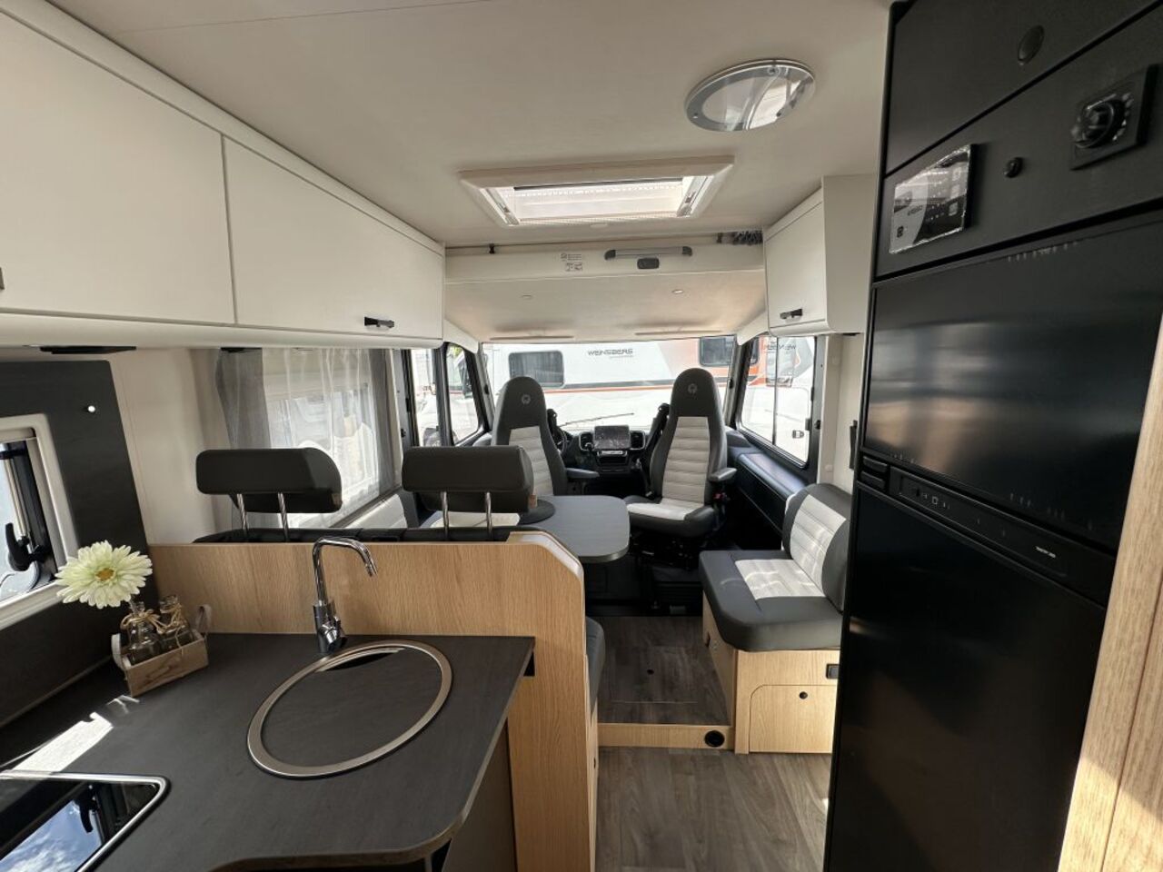 SUNLIGHT 69L Adventure Edition Automatikgetriebe Ansicht 9 für Fahrzeugdetailseite