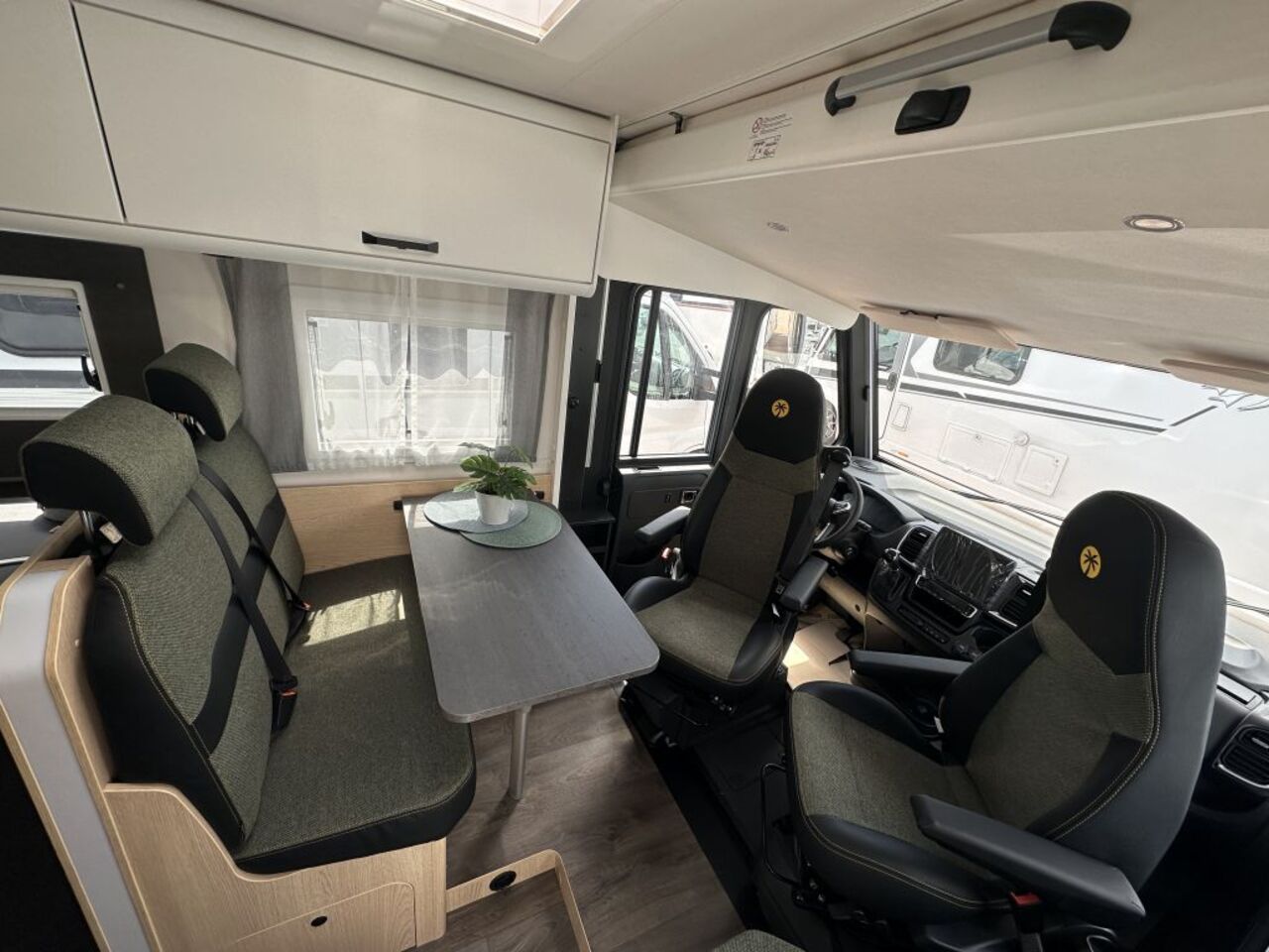 SUNLIGHT 67S Adventure Edition Automatikgetriebe Ansicht 14 für Fahrzeugdetailseite