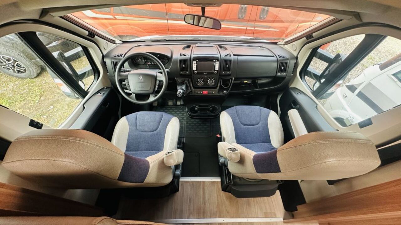 WEINSBERG 700 DG Ansicht 13 für Fahrzeugdetailseite