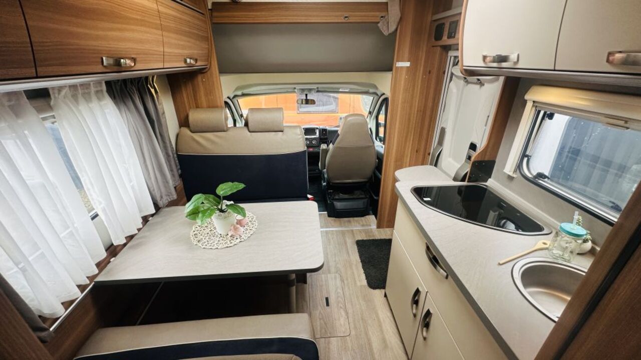 WEINSBERG 700 DG Ansicht 9 für Fahrzeugdetailseite