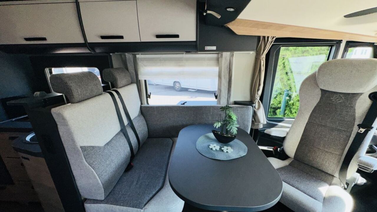 KNAUS 700 MEG Live I 700 ; Automatikgetriebe Ansicht 10 für Fahrzeugdetailseite