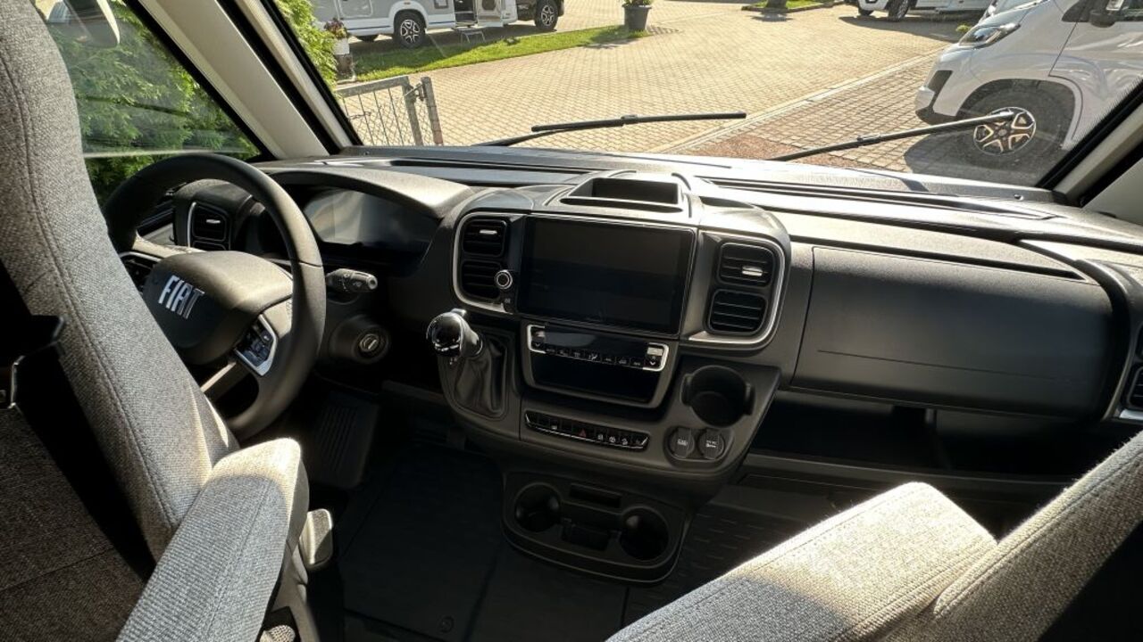 KNAUS 700 MEG Live I 700 ; Automatikgetriebe Ansicht 19 für Fahrzeugdetailseite