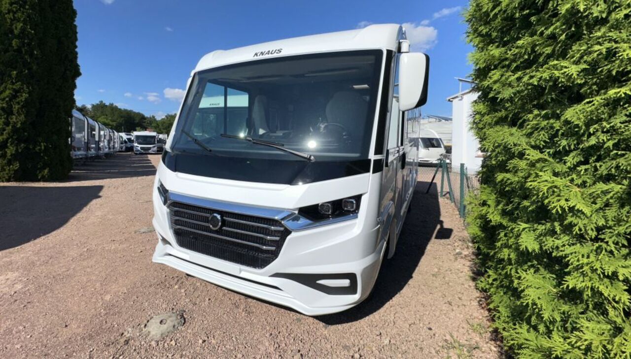 KNAUS 700 MEG Live I 700 ; Automatikgetriebe Ansicht 4 für Fahrzeugdetailseite