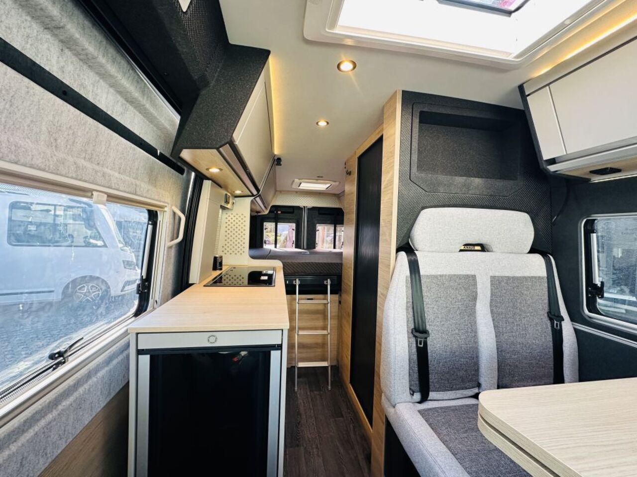 KNAUS 630 MX Automatik , 180 PS Ansicht 5 für Fahrzeugdetailseite