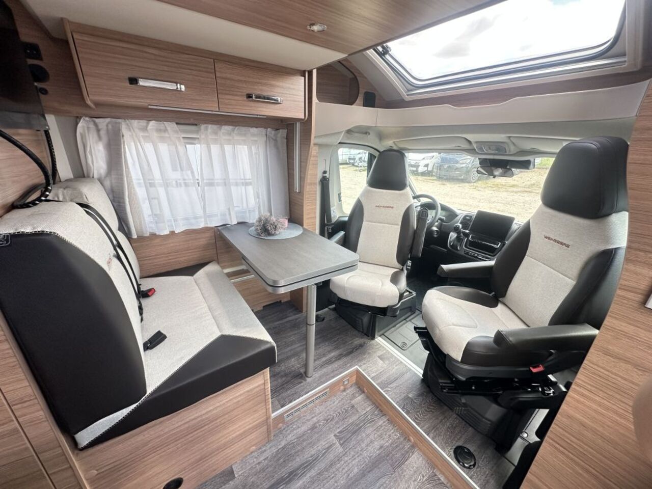 WEINSBERG 650 MEG EDITION [SPICY] Automatikgetriebe Ansicht 11 für Fahrzeugdetailseite